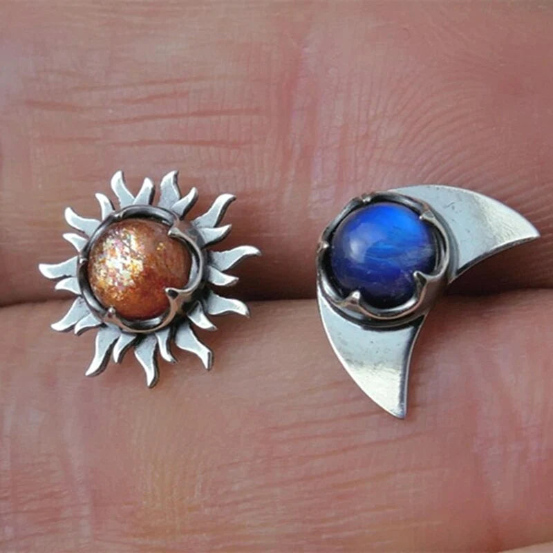 Sune Moon Earrings