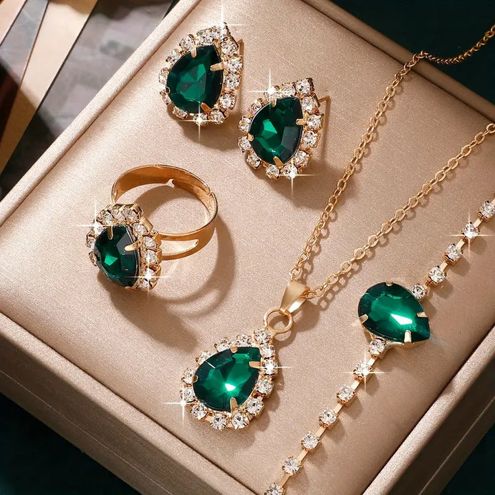 Elisandré Vermont Jewelry Set | Gold