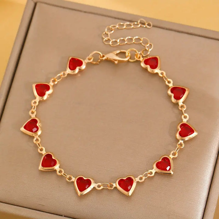 Ophalyra Garnetelle Bracelet | Gold