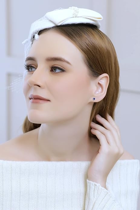Clasic Sapphire Stud Earrings | White Gold