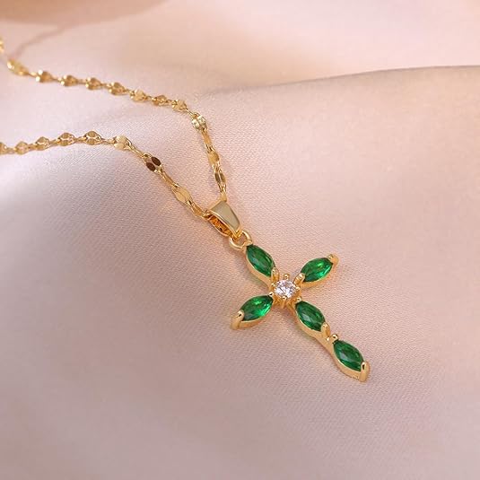 Emarald Cross Necklace | Gold