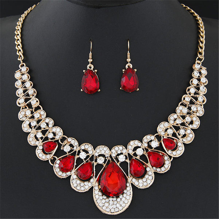 Modified title: Maevina Crimselle Jewelry Set | Gold