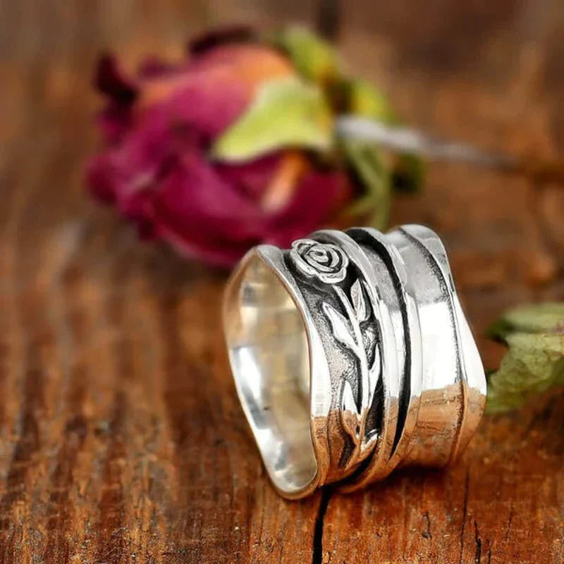 Silver Vintage Flower Ring