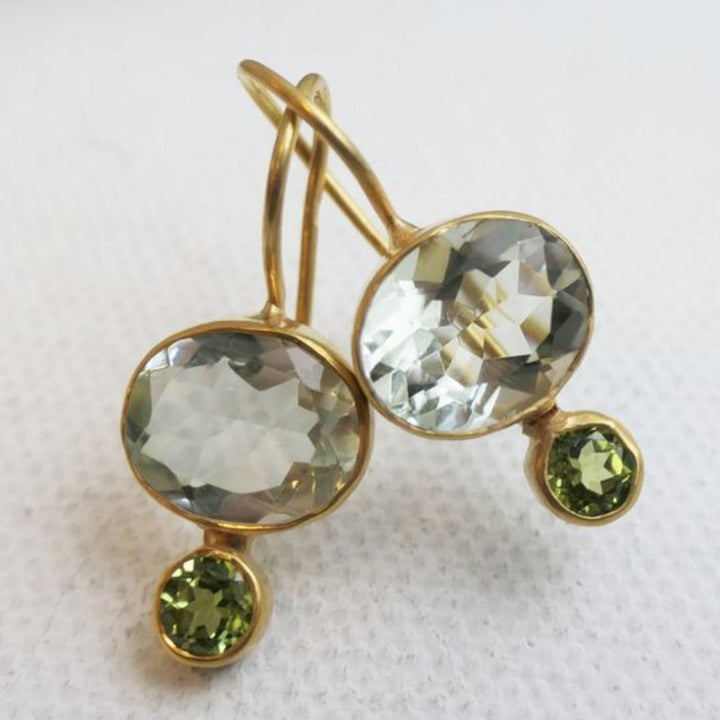 Vintaje Green Crystal Gold Earrings