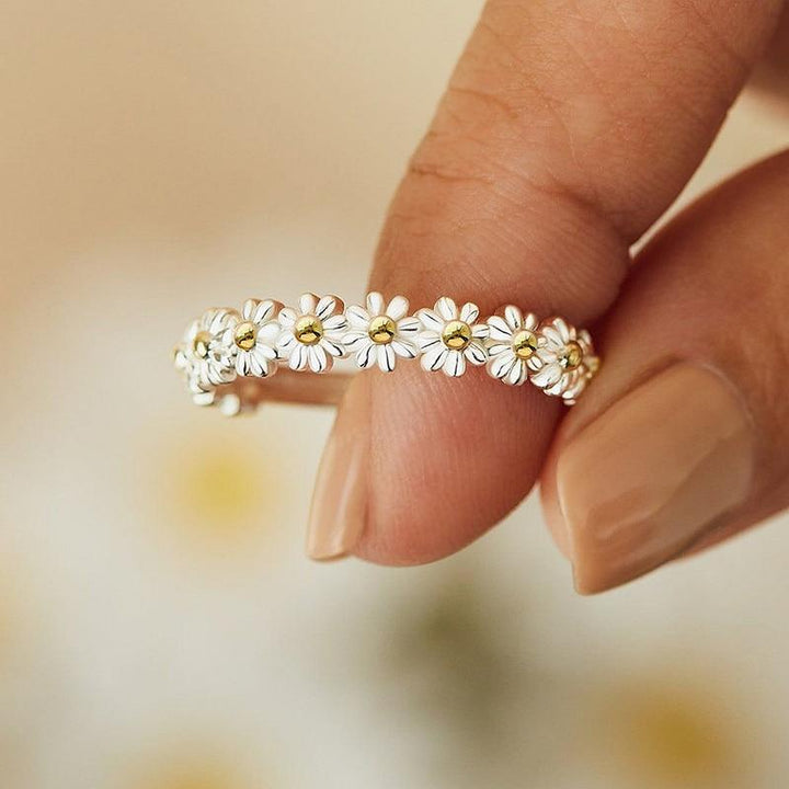 Hand-Painted Enamel Daisy Ring with Adjustable Silver Band