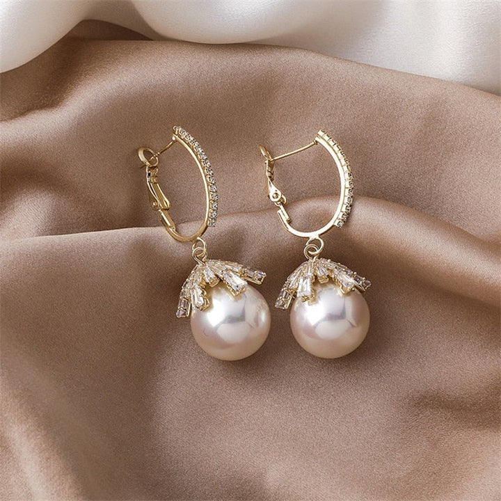 Earrings with Malia Pearls