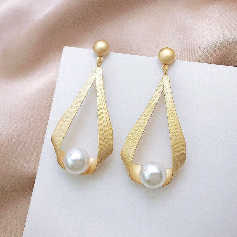 Rond Crystal & Pearl Earrings