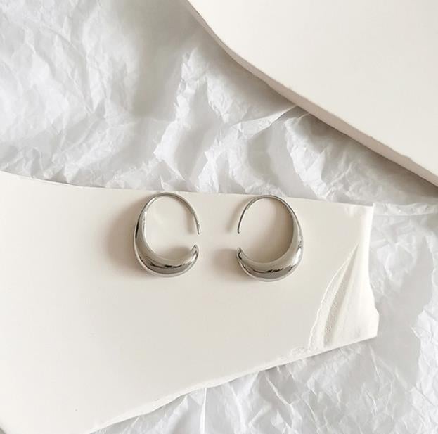 Luxeurious Earrings Made of Gold and Silver