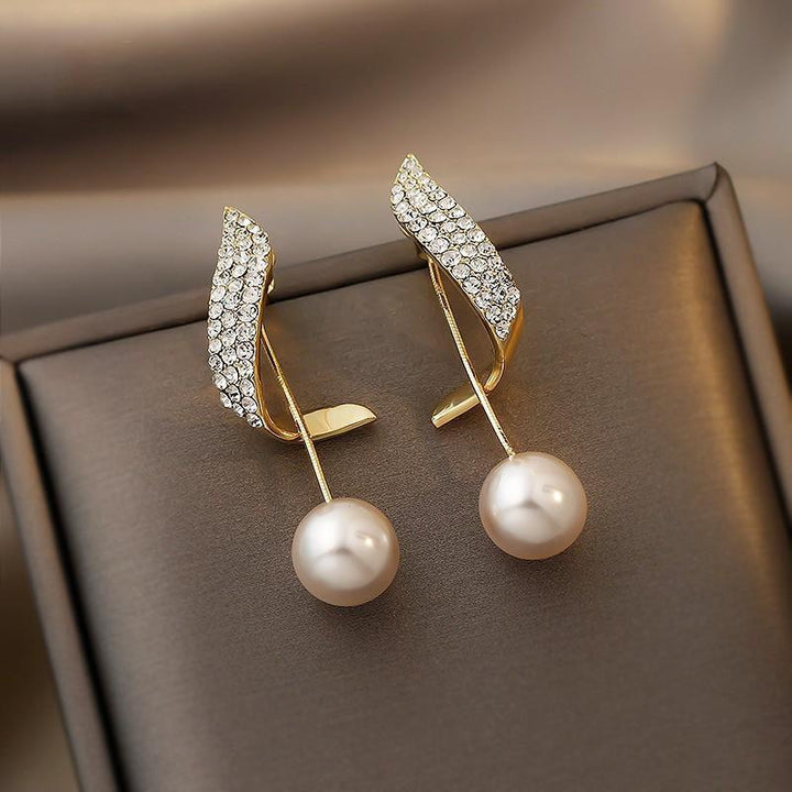 Pearly Earrings in Gold