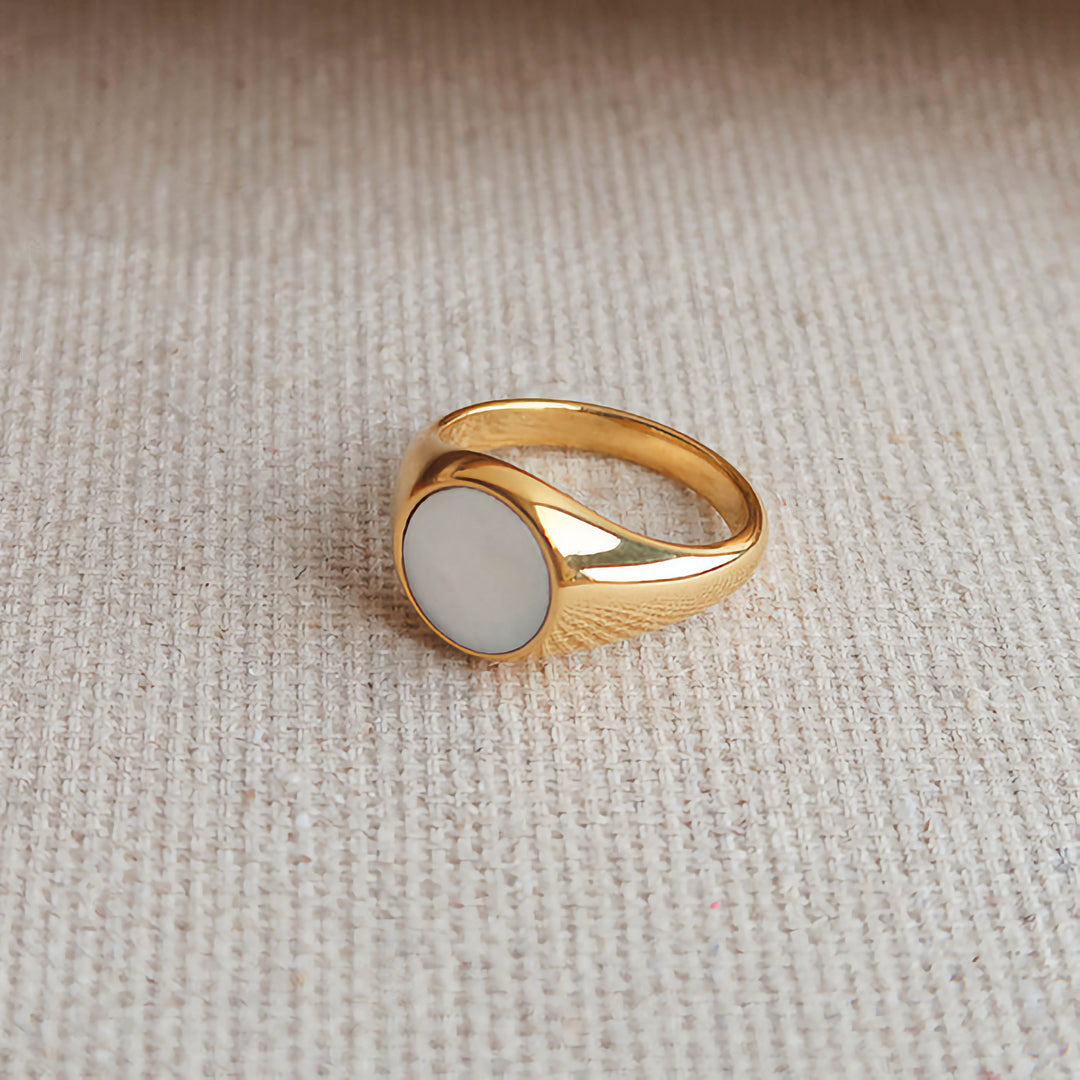 Motherl Pearl Ring