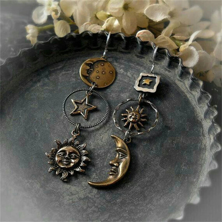 Sunn-Moon Pendant Earrings