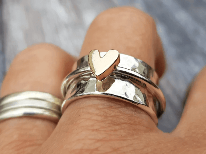 Melye - Silver Ring with Golden Heart