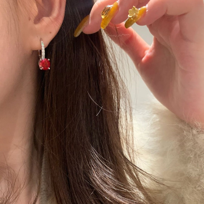 Celirae Orvane Earrings | White Gold