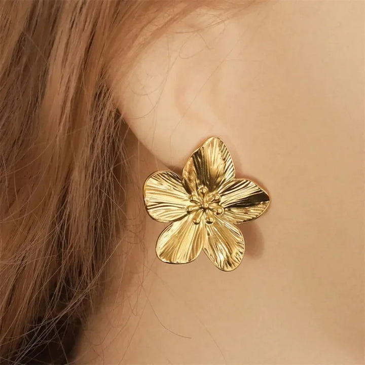 Vintage Flower Stud Earrings