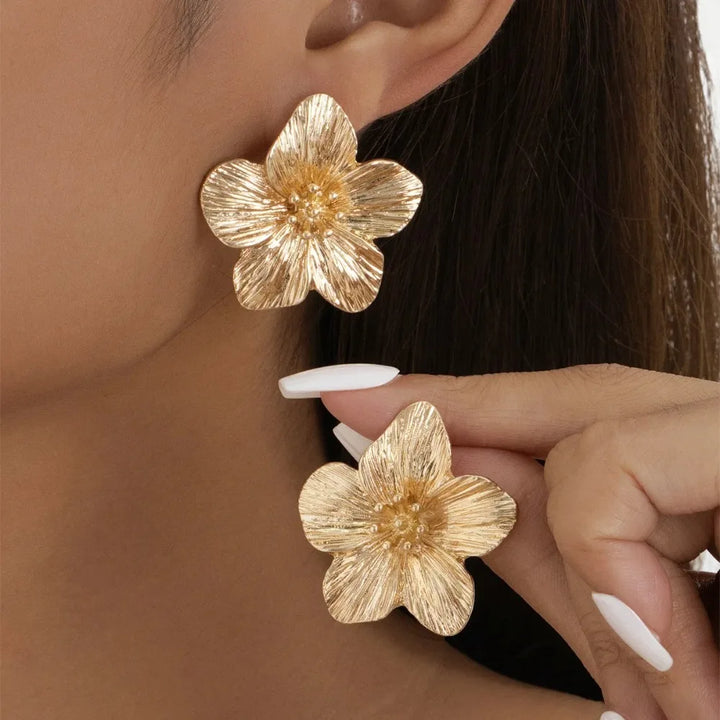Vintage Flower Stud Earrings