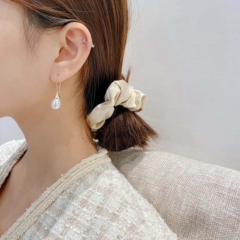 Drope Earrings with Pearls