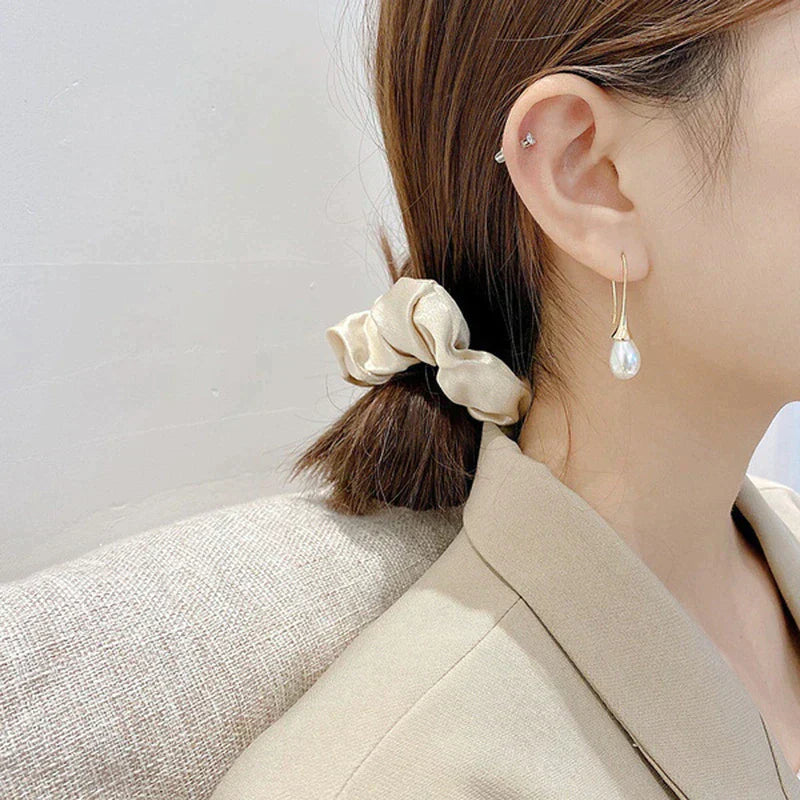 Drope Earrings with Pearls