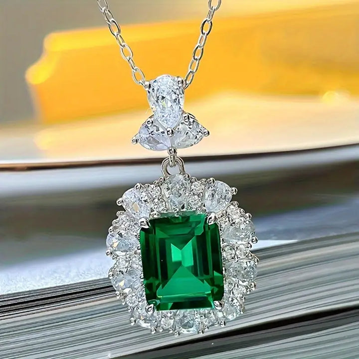 Modified title: Meliora Brenswyn Necklace | White Gold