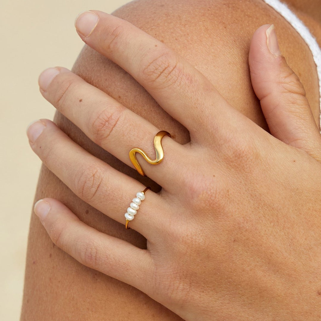 Golden Wav Ring