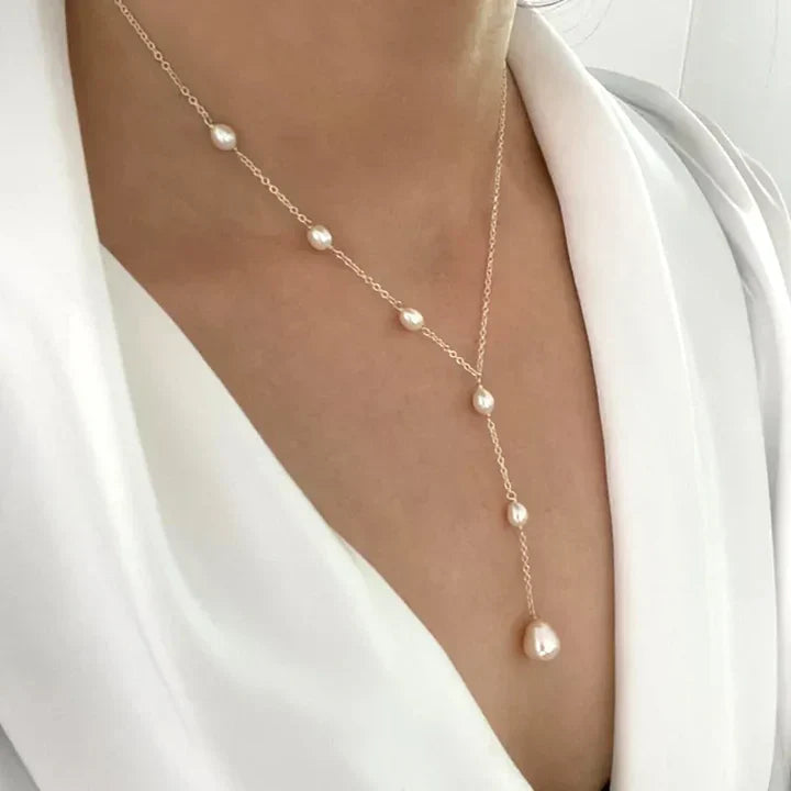 Pearl Necklace with Vintage Pendant