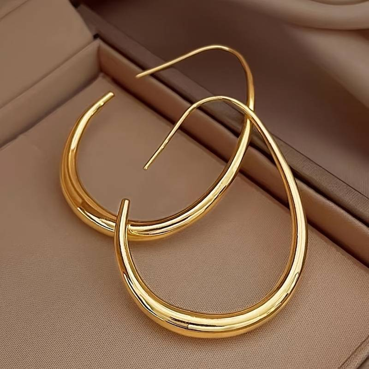 Vintaje Gold Hoop Earrings
